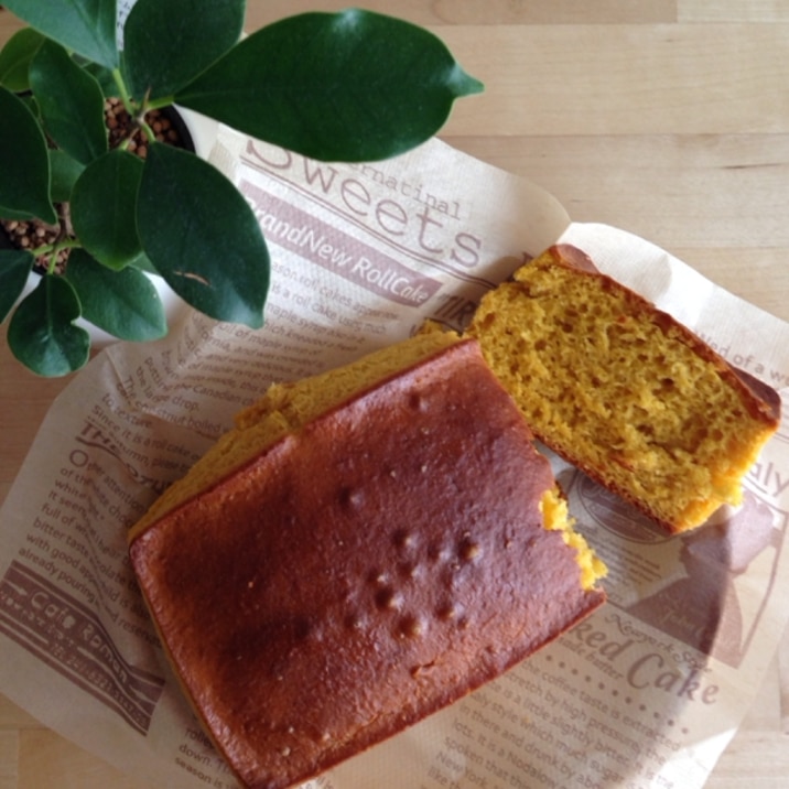 子どものおやつに♪野菜ジュースでパウンドケーキ